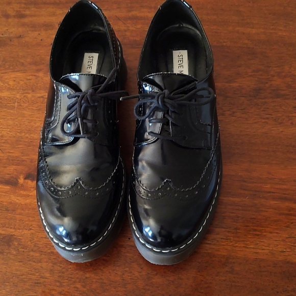 Steve Madden Size 8/38 Black Patent Faux Leather Oxfords - Picture 1 of 6